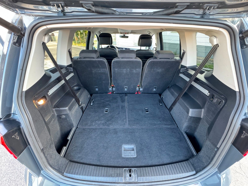 Volkswagen Touran Highline R-Line | 7-Sitzer | ACC — photo 15
