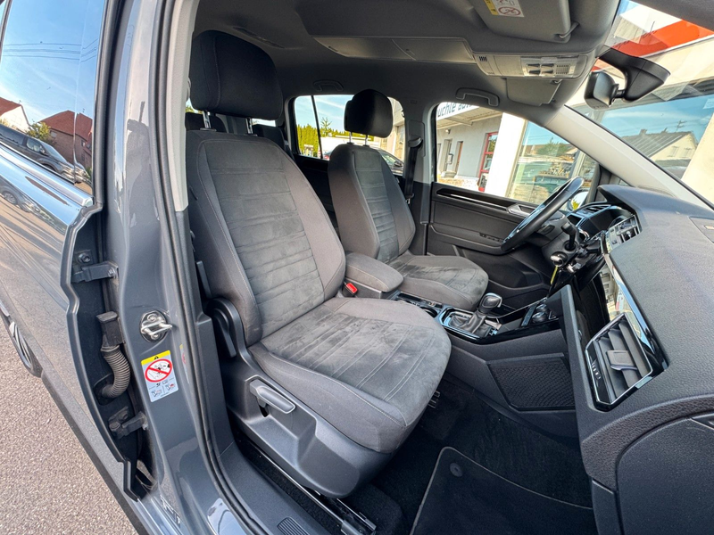 Volkswagen Touran Highline R-Line | 7-Sitzer | ACC — photo 10