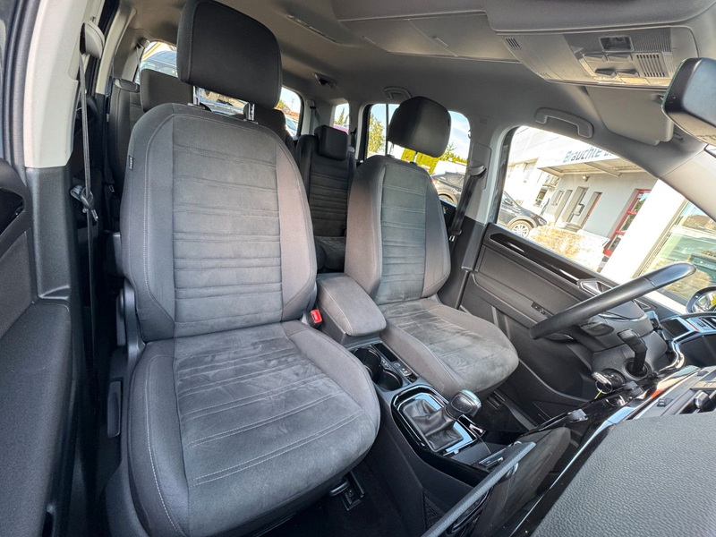 Volkswagen Touran Highline R-Line | 7-Sitzer | ACC — photo 11