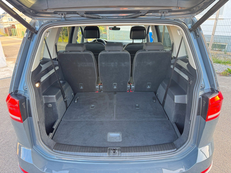 Volkswagen Touran Highline R-Line | 7-Sitzer | ACC — photo 14