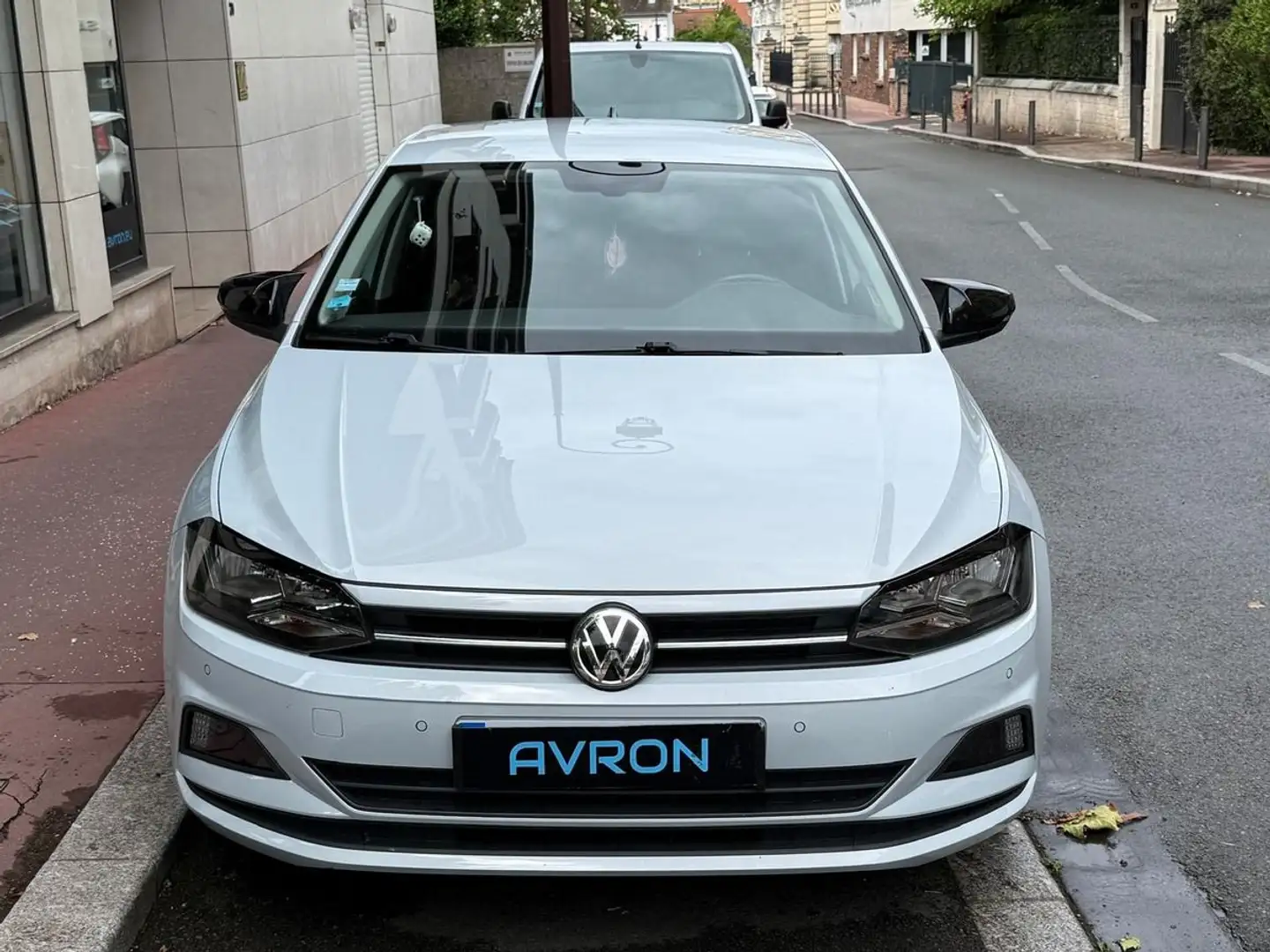 Volkswagen Polo VI 1.0 75 CONFORTLINE Blanc - 2