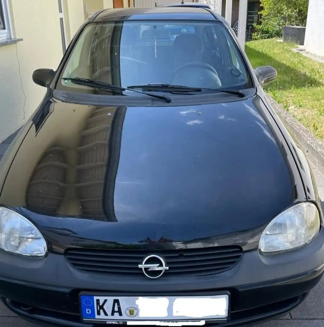 Opel Corsa Schwarz - 1