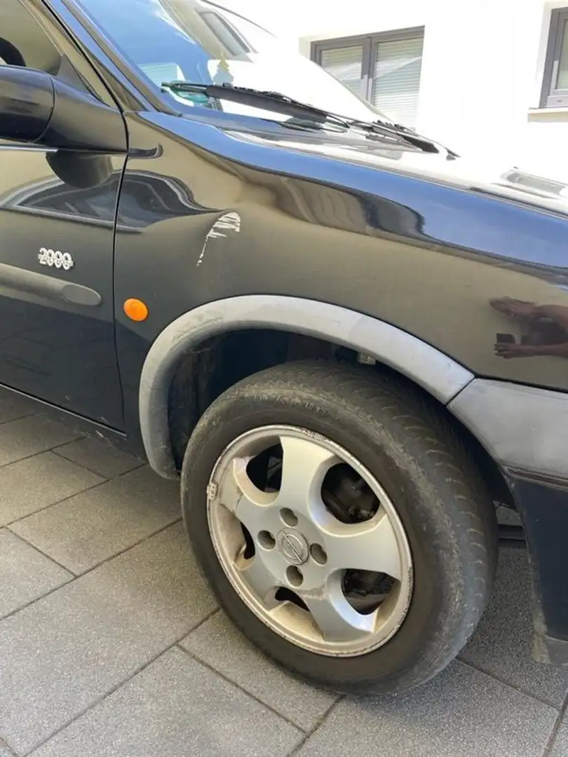 Opel Corsa Negro - 2