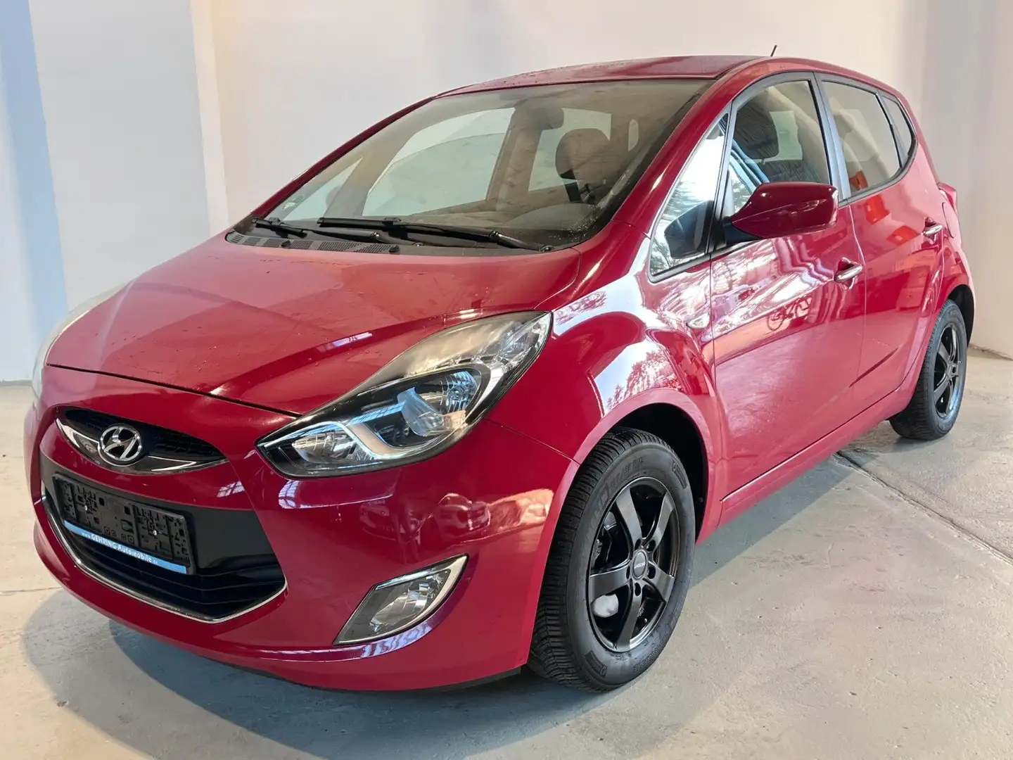 Hyundai iX20 1.6 *Anhängerkupplung* Rot - 1