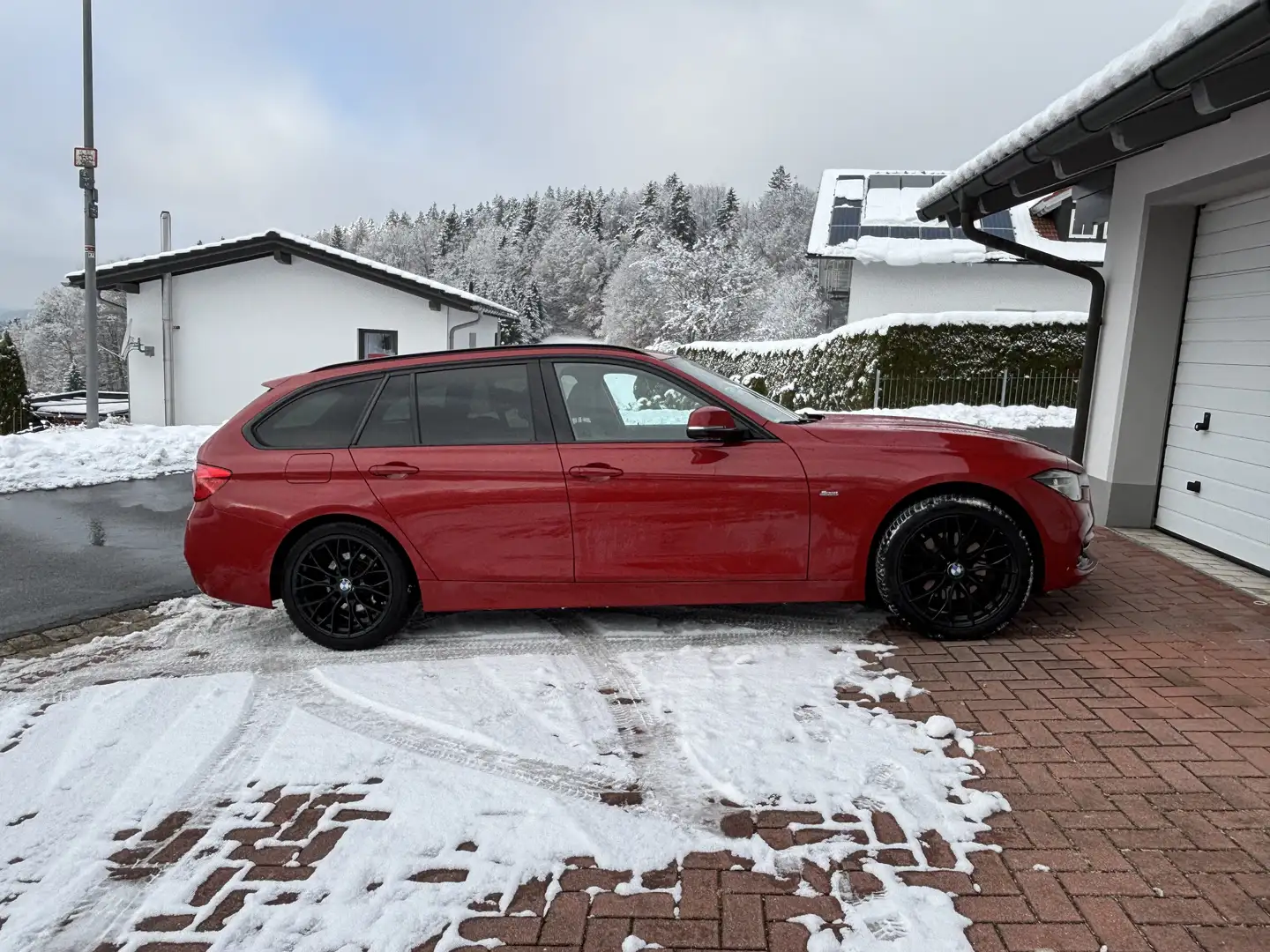 BMW 320 320 d Sport Line AHK Head Up CarPlay Piros - 1