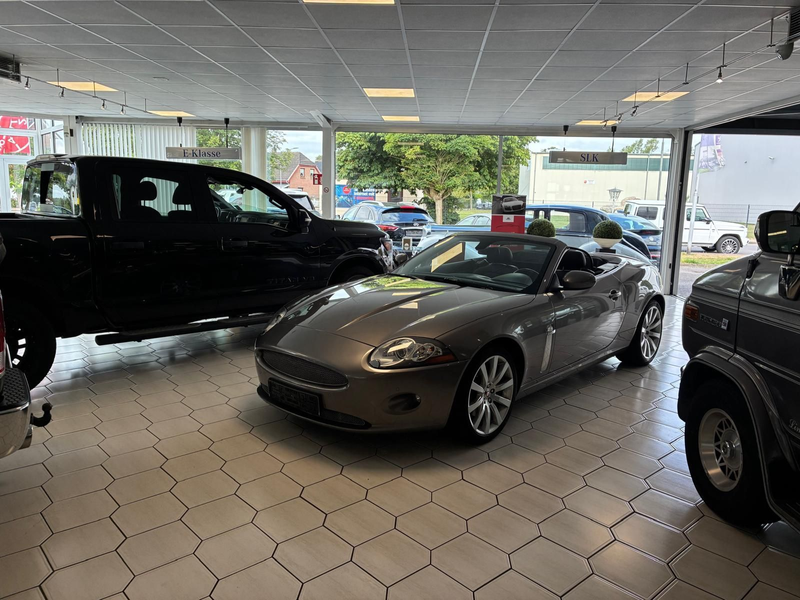 Jaguar XK Cabriolet 3.5 V8 Cabrio Luxus-Sport-Paket — photo 14