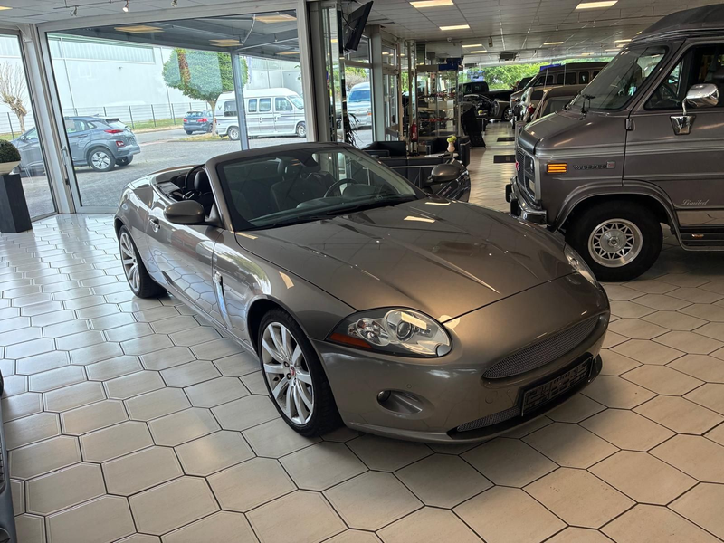 Jaguar XK Cabriolet 3.5 V8 Cabrio Luxus-Sport-Paket — photo 15