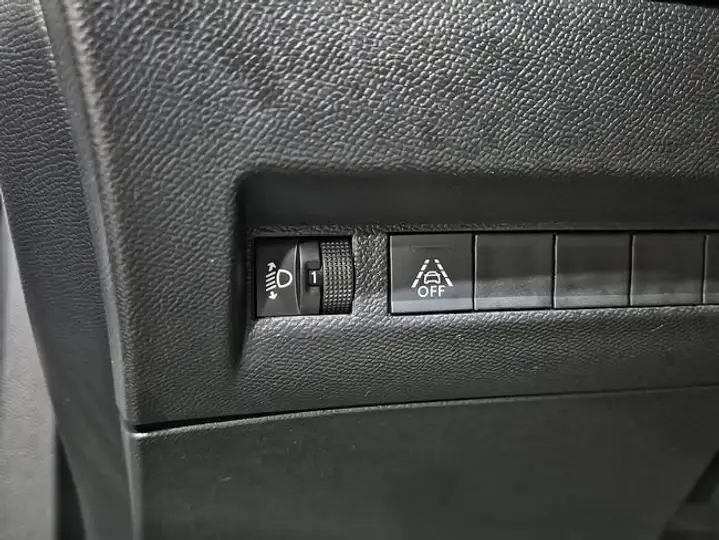 Peugeot 2008 2023, foto 12