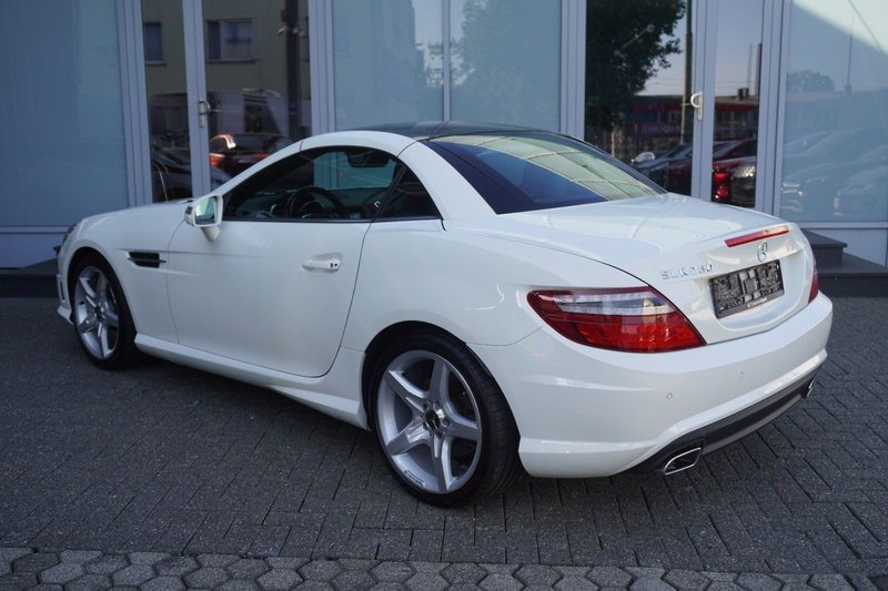 Mercedes-Benz SLK 250 Roadster CDI BlueEfficiency AMG Line — photo 4