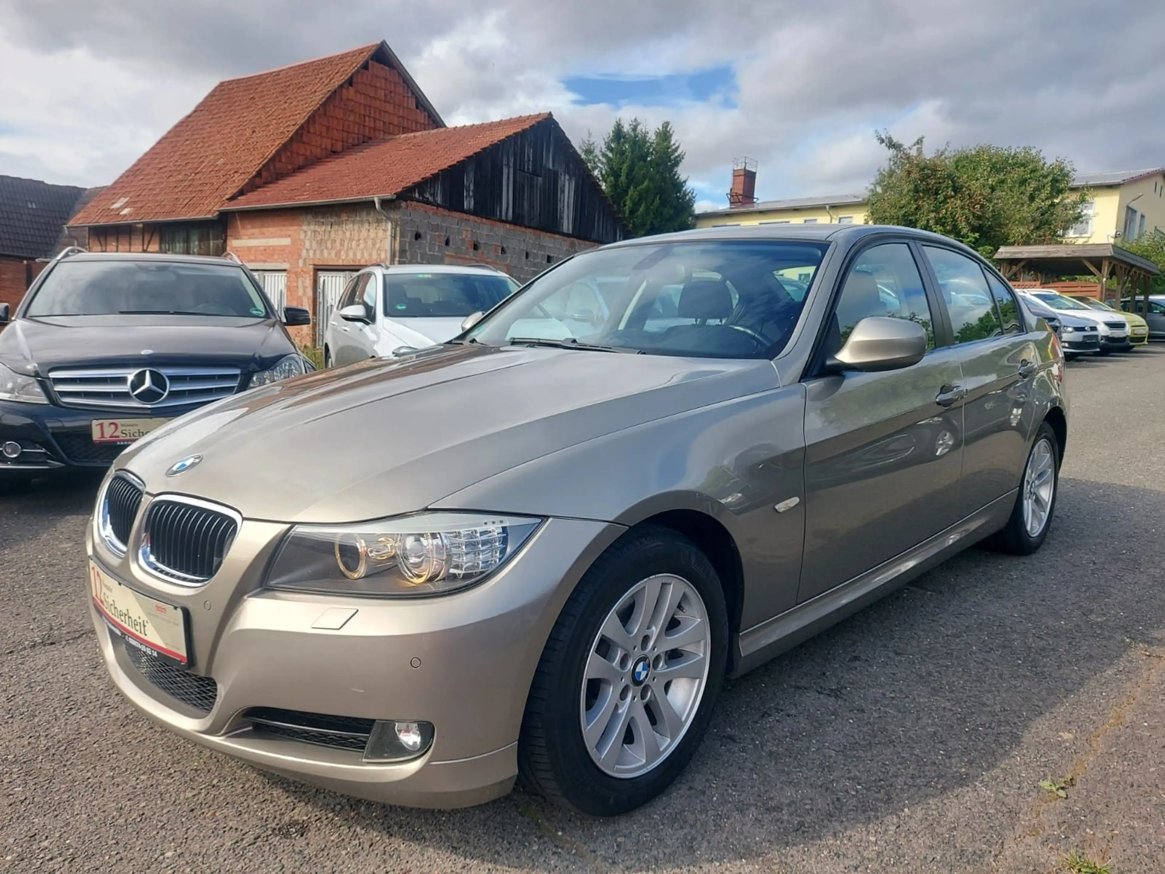BMW 320 Automatik 3 Lim. 320d Navi Xenon PDZ SHZ