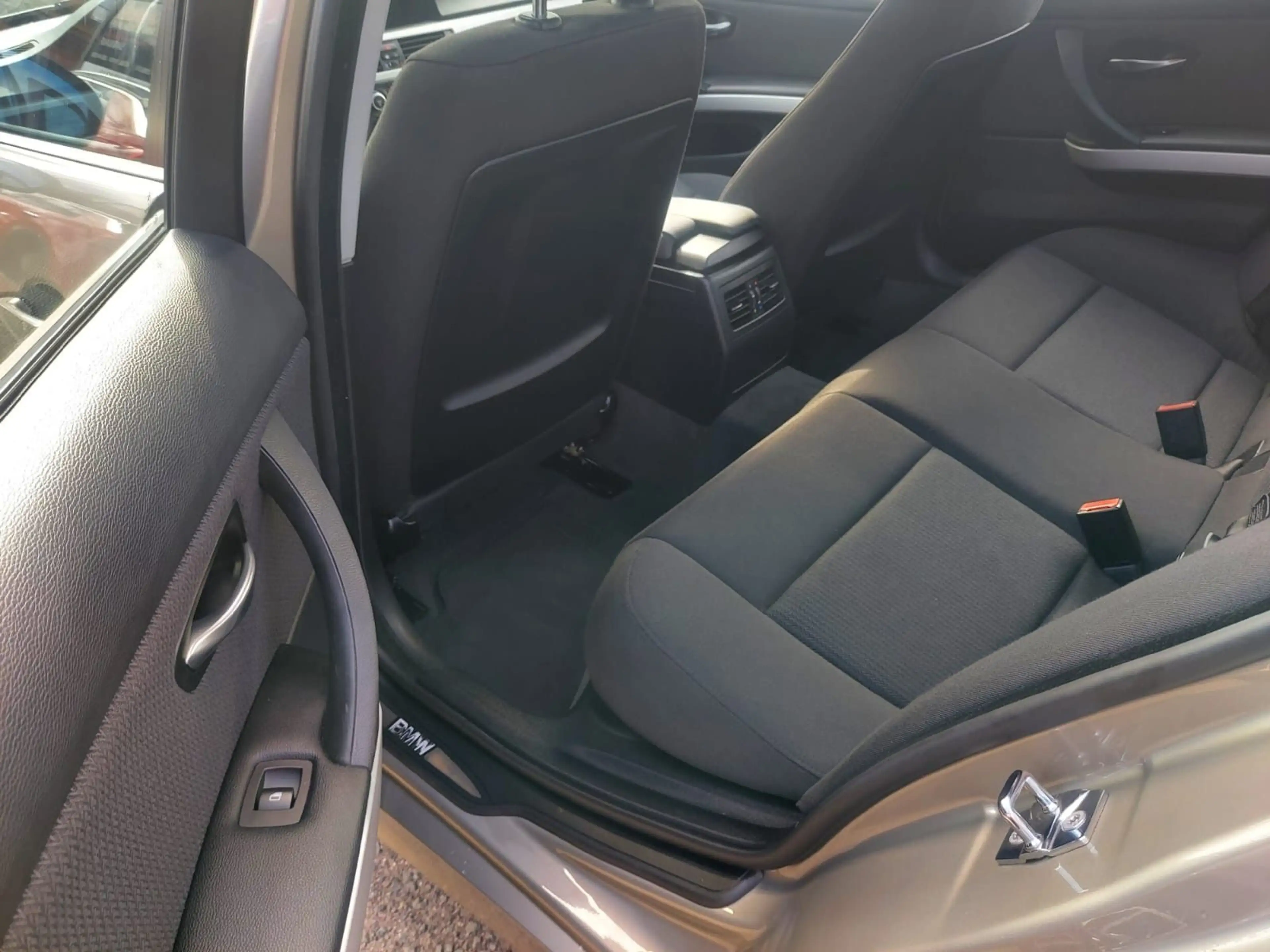 BMW 320 Automatik 3 Lim. 320d Navi Xenon PDZ SHZ — photo 13
