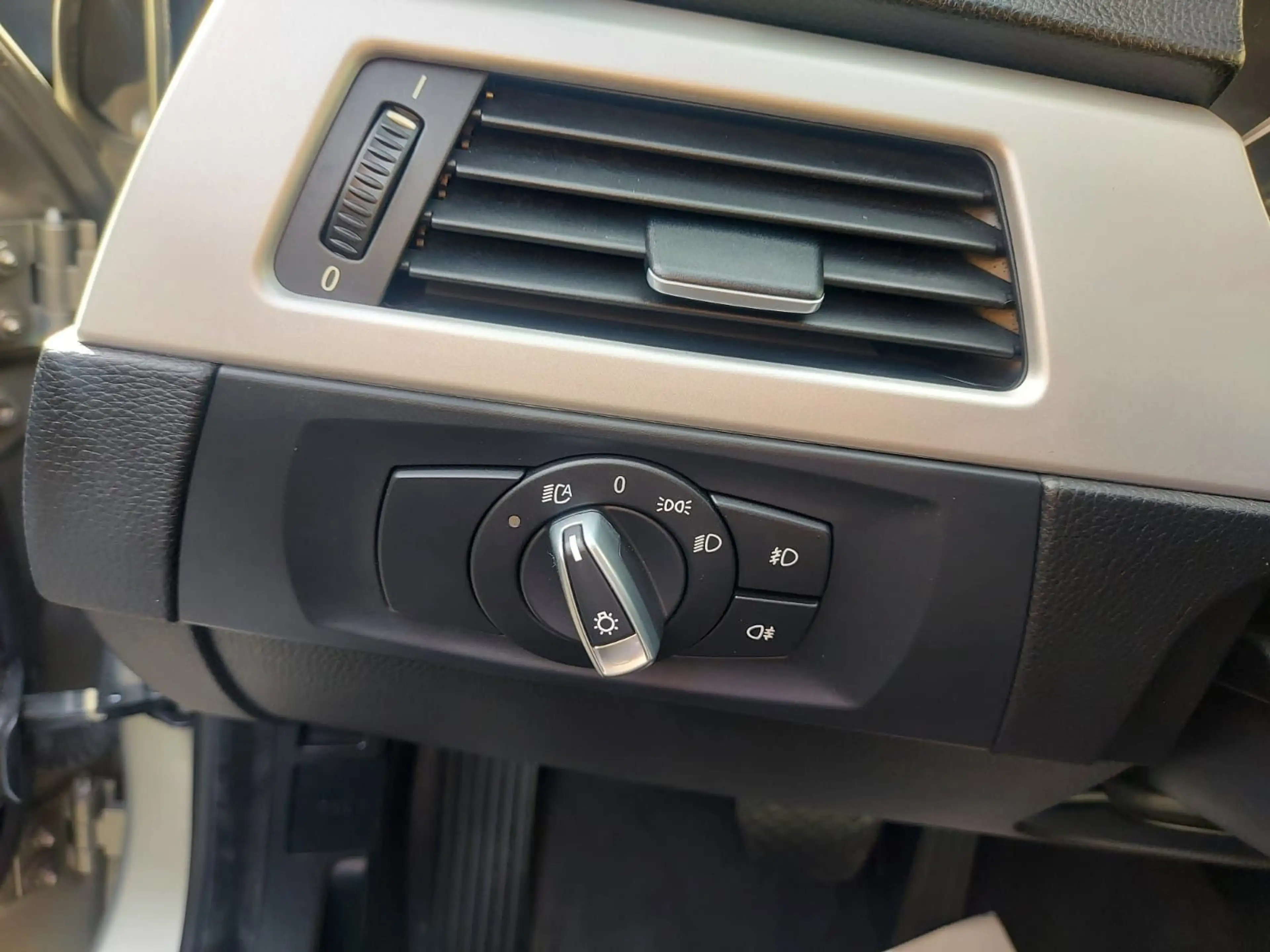 BMW 320 Automatik 3 Lim. 320d Navi Xenon PDZ SHZ — photo 12