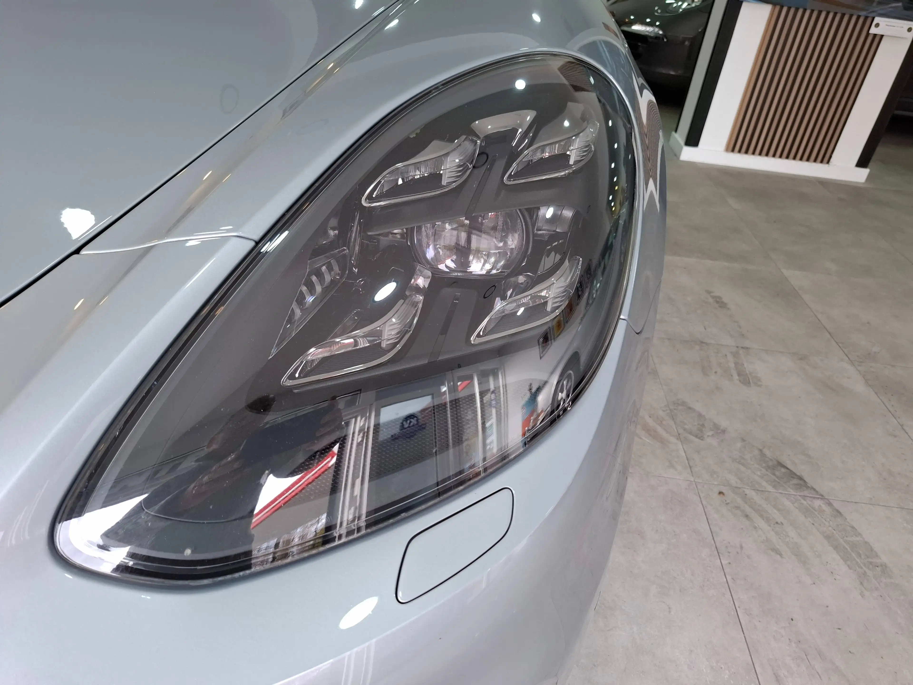 Porsche Panamera Panamera 4 e-Hybrid 10 Yrs Ed.2.9 V6 Bi-Tbo PHEV PDK(EU6d-T) — photo 4