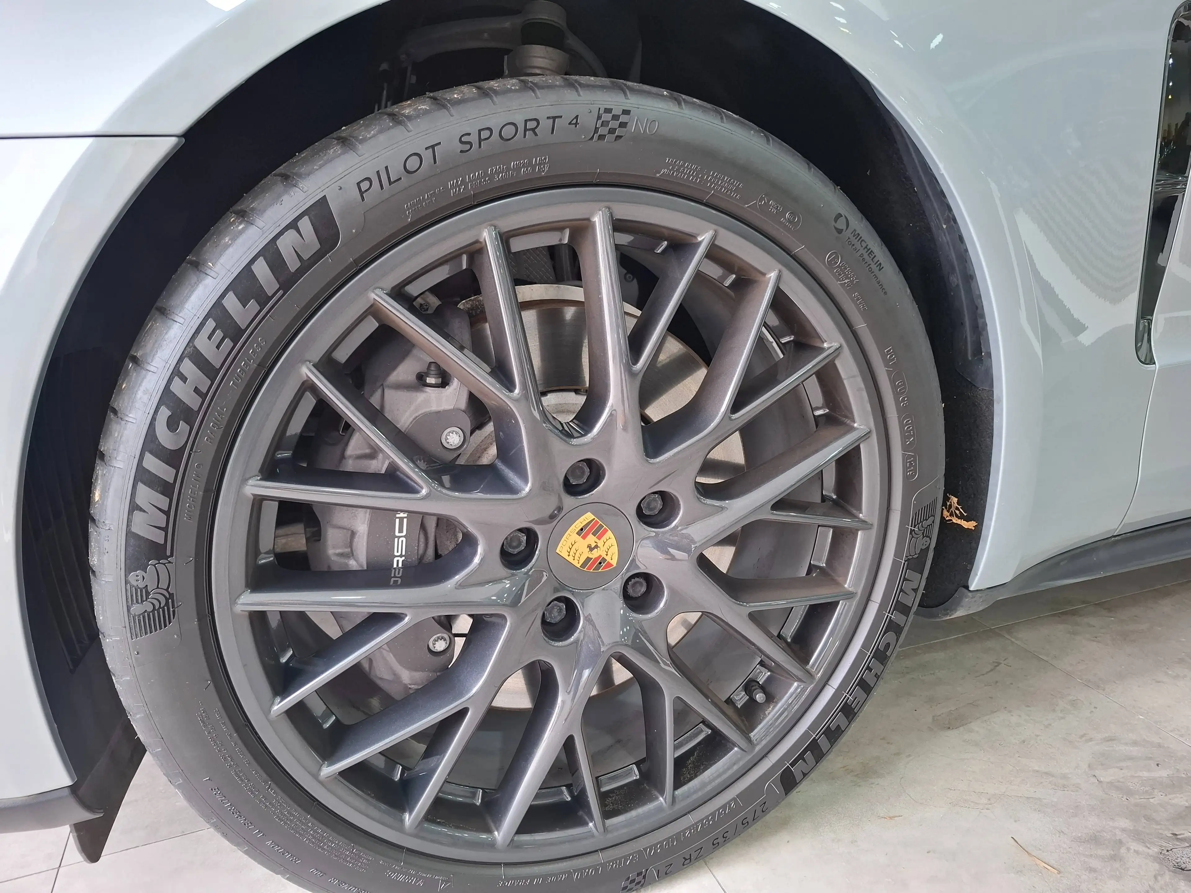 Porsche Panamera Panamera 4 e-Hybrid 10 Yrs Ed.2.9 V6 Bi-Tbo PHEV PDK(EU6d-T) — photo 5
