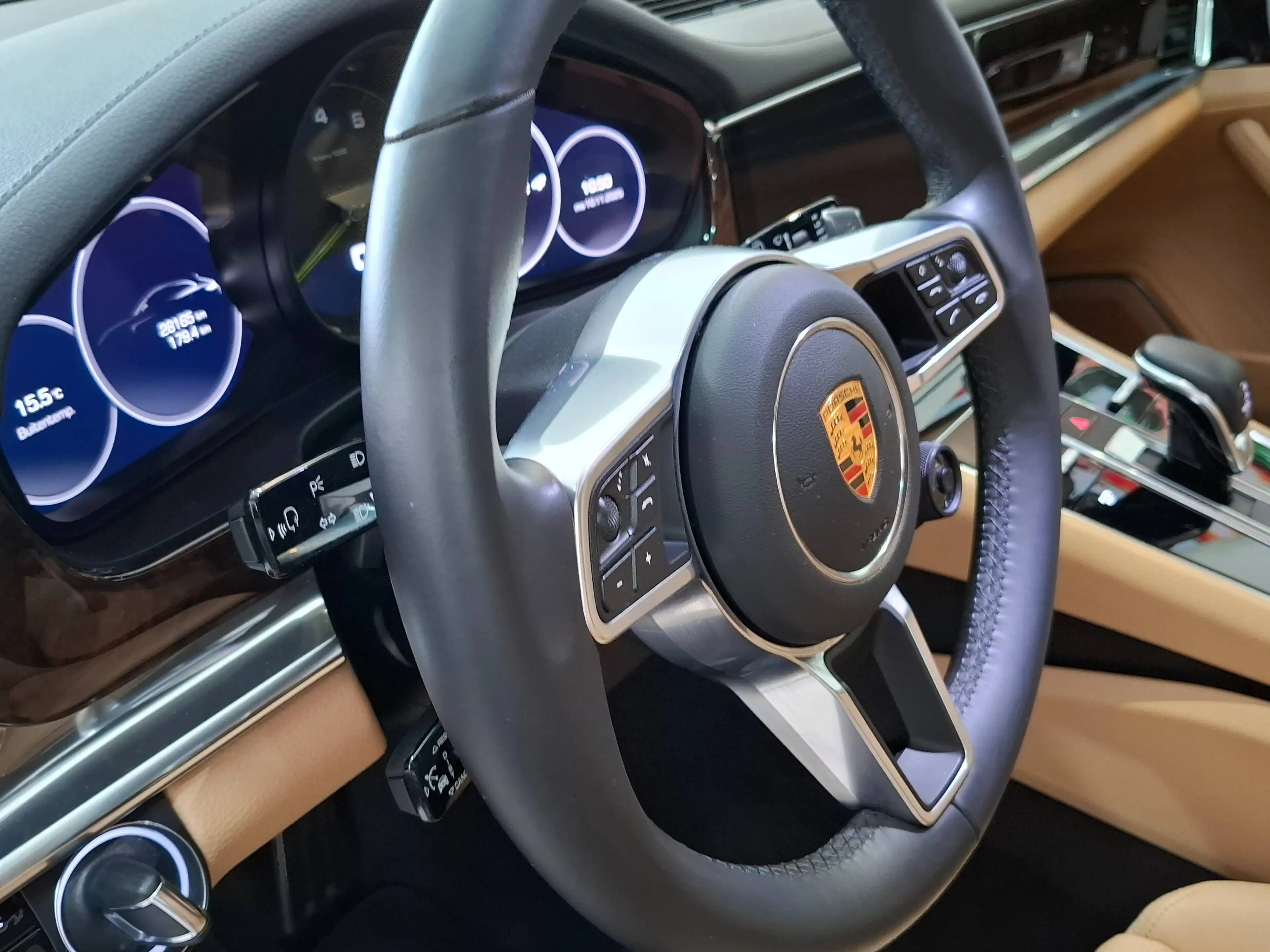 Porsche Panamera Panamera 4 e-Hybrid 10 Yrs Ed.2.9 V6 Bi-Tbo PHEV PDK(EU6d-T) — photo 10
