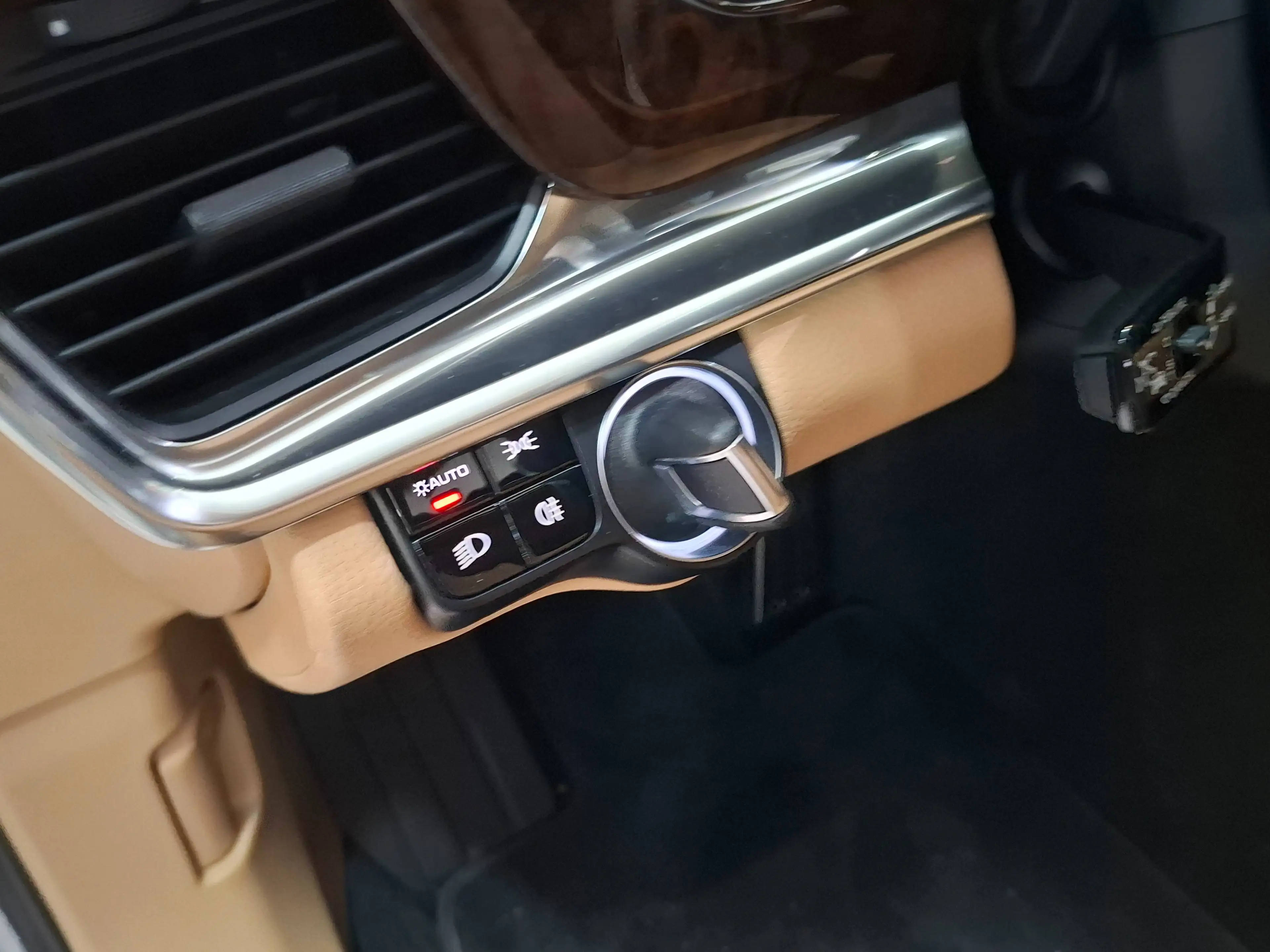 Porsche Panamera Panamera 4 e-Hybrid 10 Yrs Ed.2.9 V6 Bi-Tbo PHEV PDK(EU6d-T) — photo 11