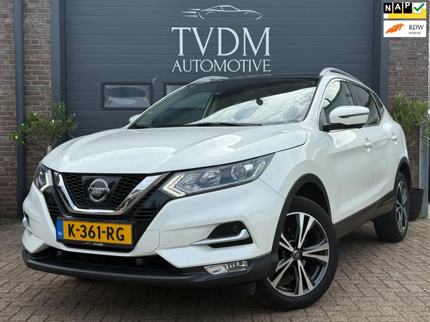 Nissan Qashqai 1.2 N-Connect|NAVI|PANO|CLIMATE Wit - 1