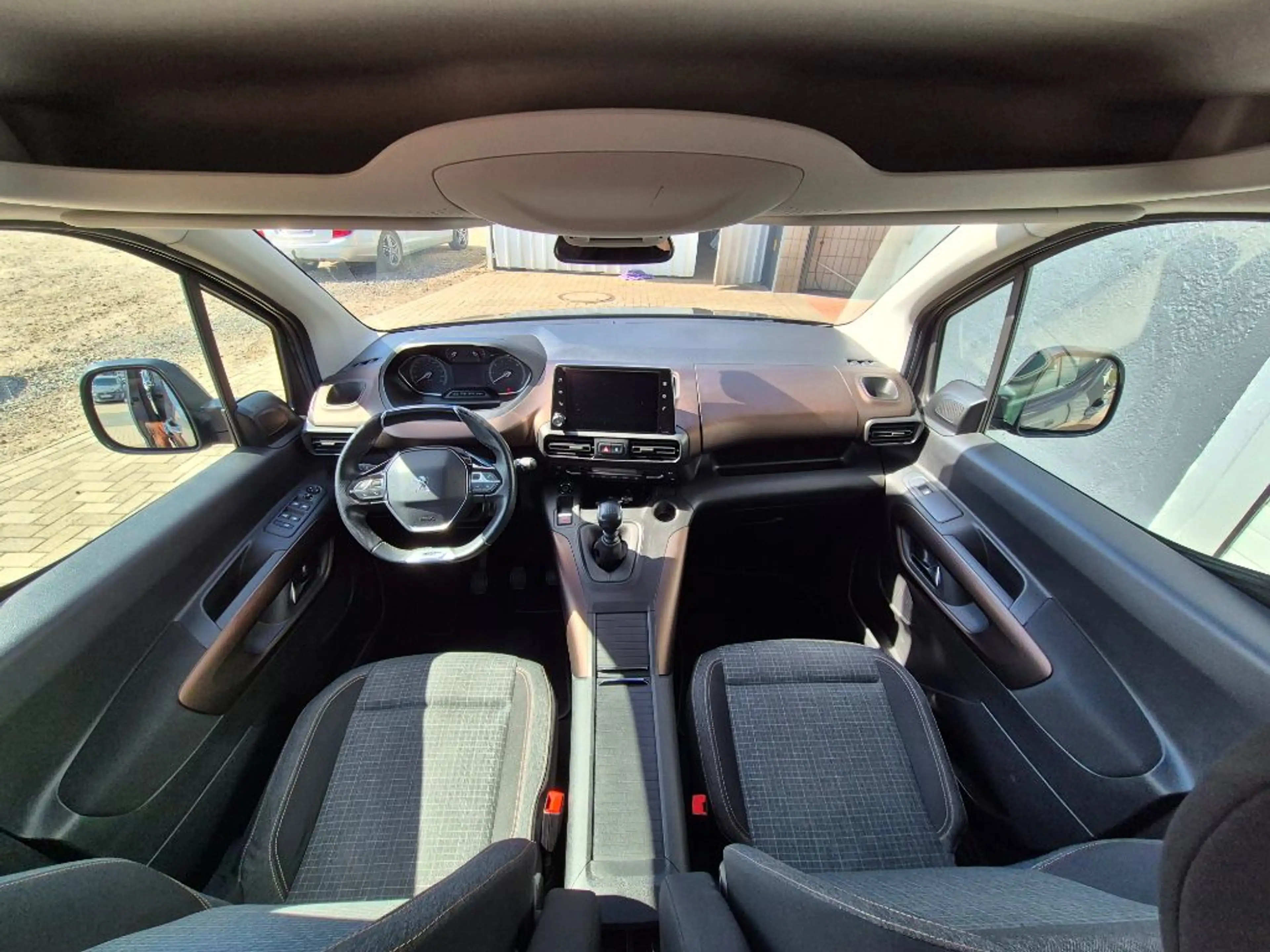 Peugeot Rifter BlueHDI 130 L2 7-Sitzer GT — photo 13