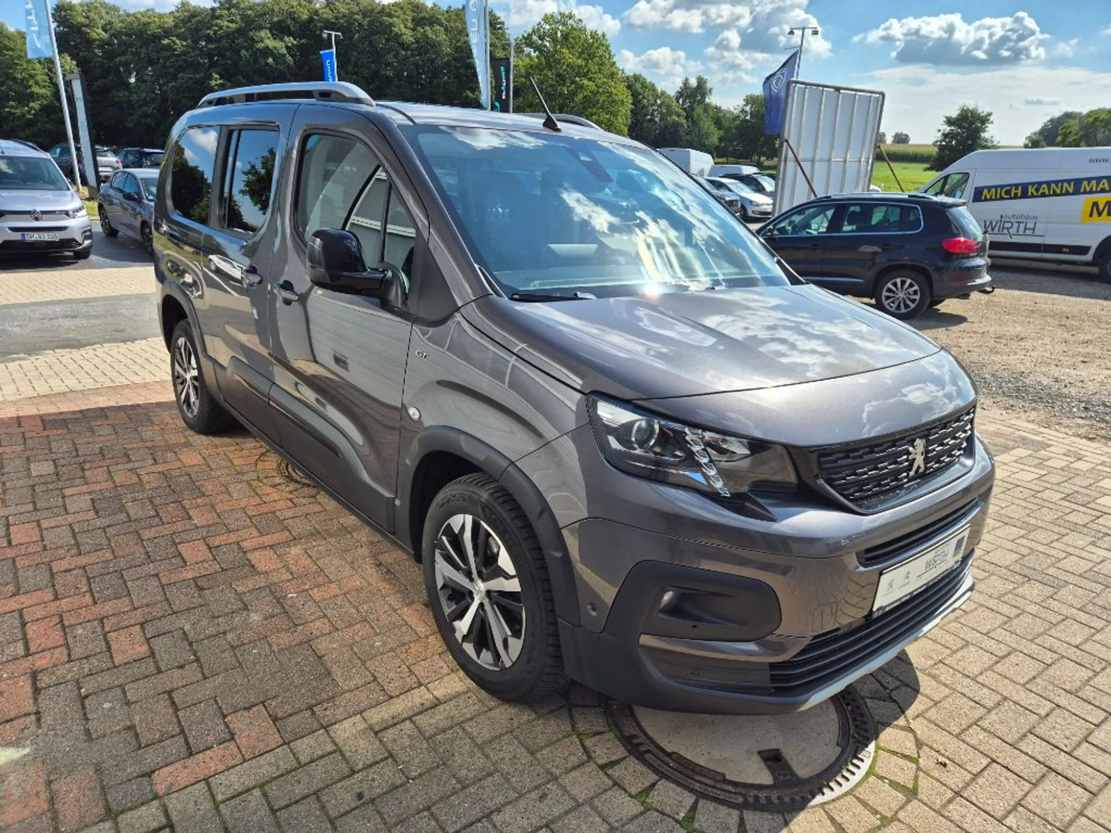 Peugeot Rifter BlueHDI 130 L2 7-Sitzer GT — photo 3