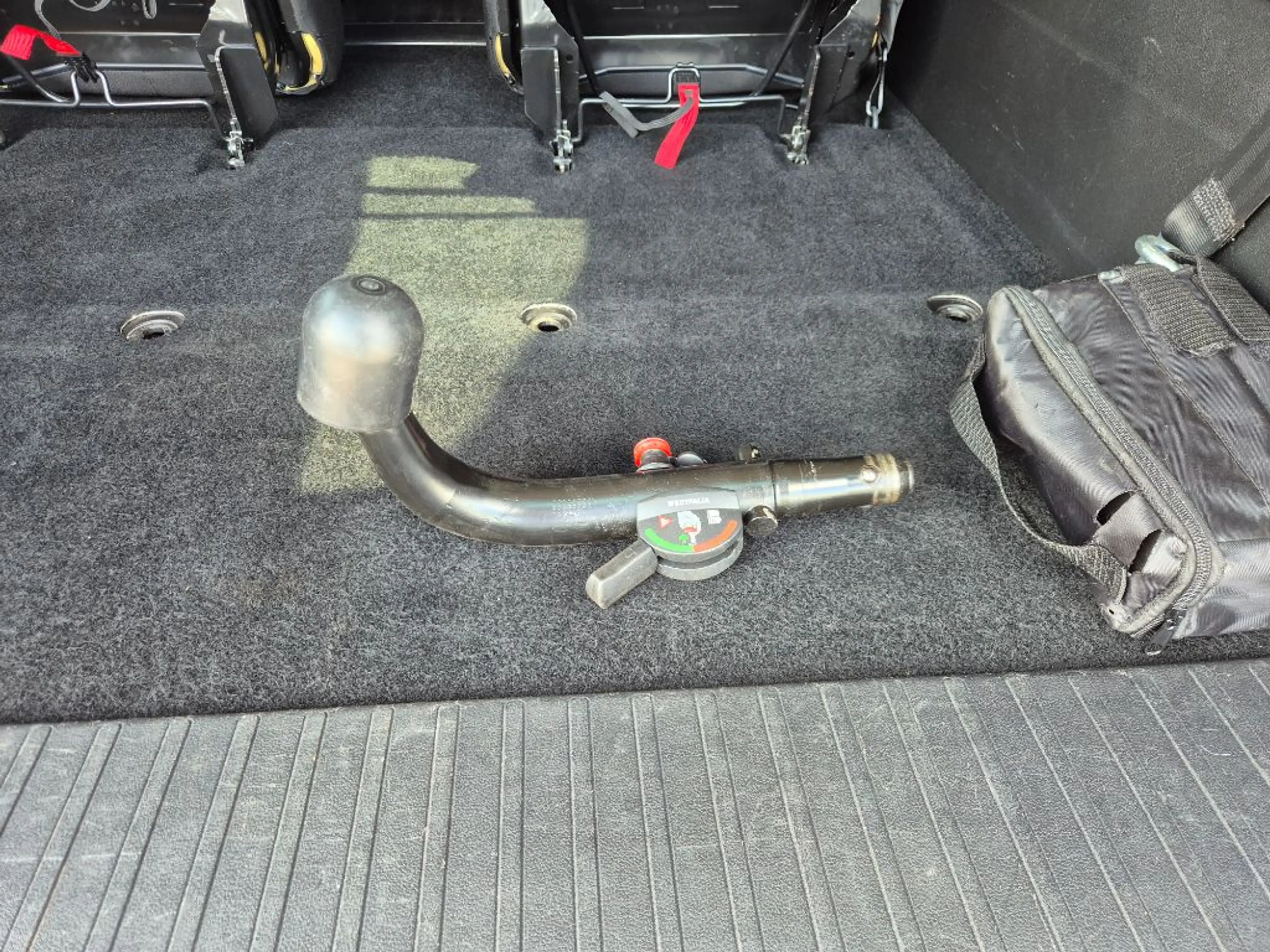Peugeot Rifter BlueHDI 130 L2 7-Sitzer GT — photo 11