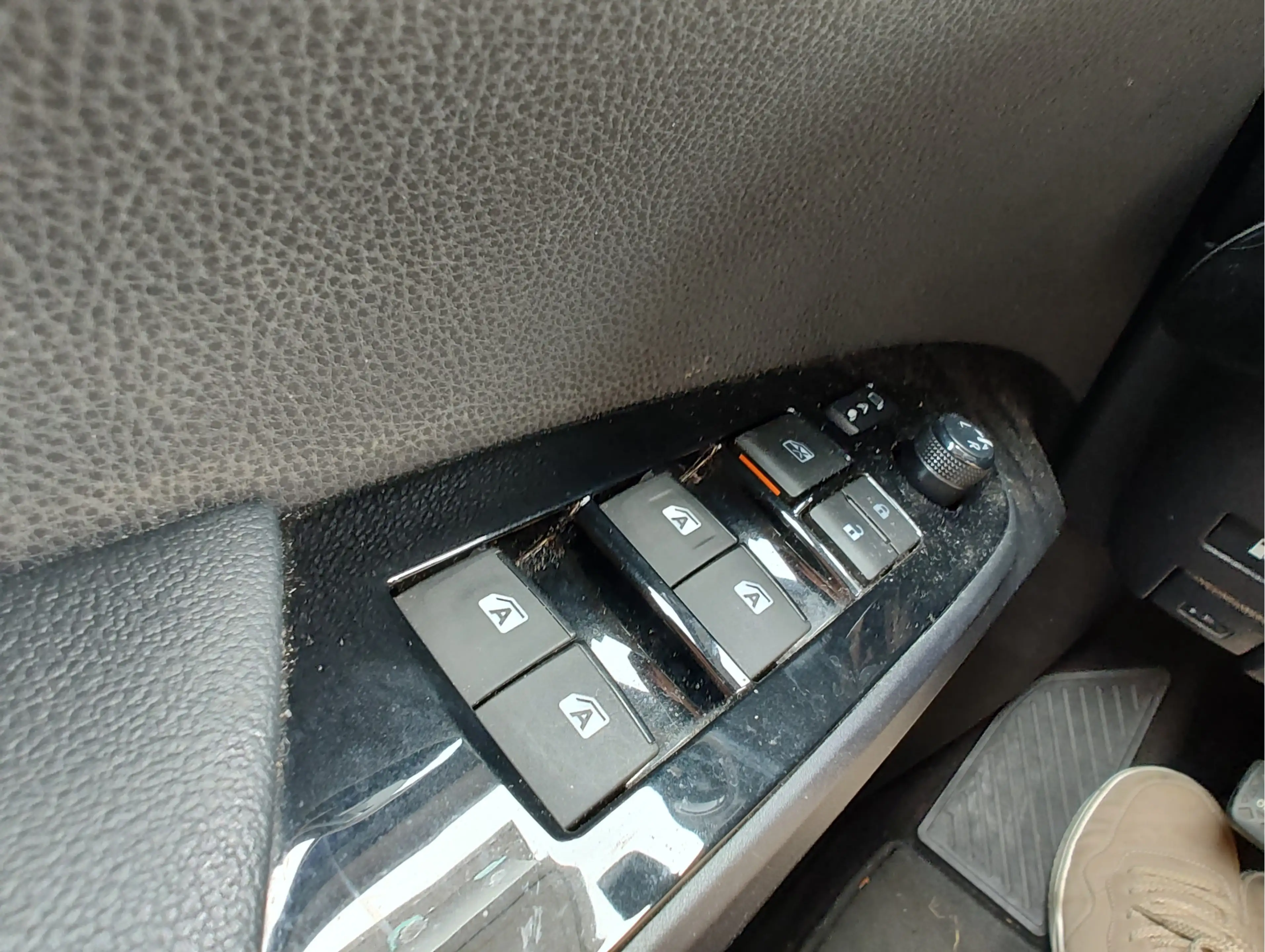 Toyota Prius 1.8 FIRST EDITION AUTOMAAT Dodehoeksensoren | Stoe — photo 13