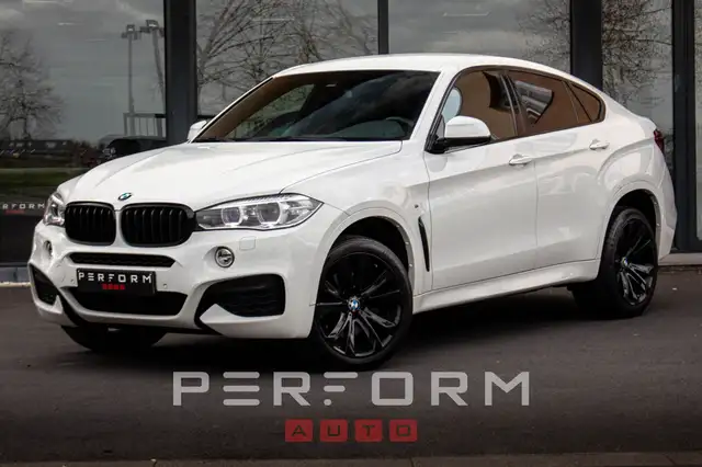 BMW X6 3.0 xDRIVE 40d*M-PACK **LICHTE VRACHT** + 1J GRNT