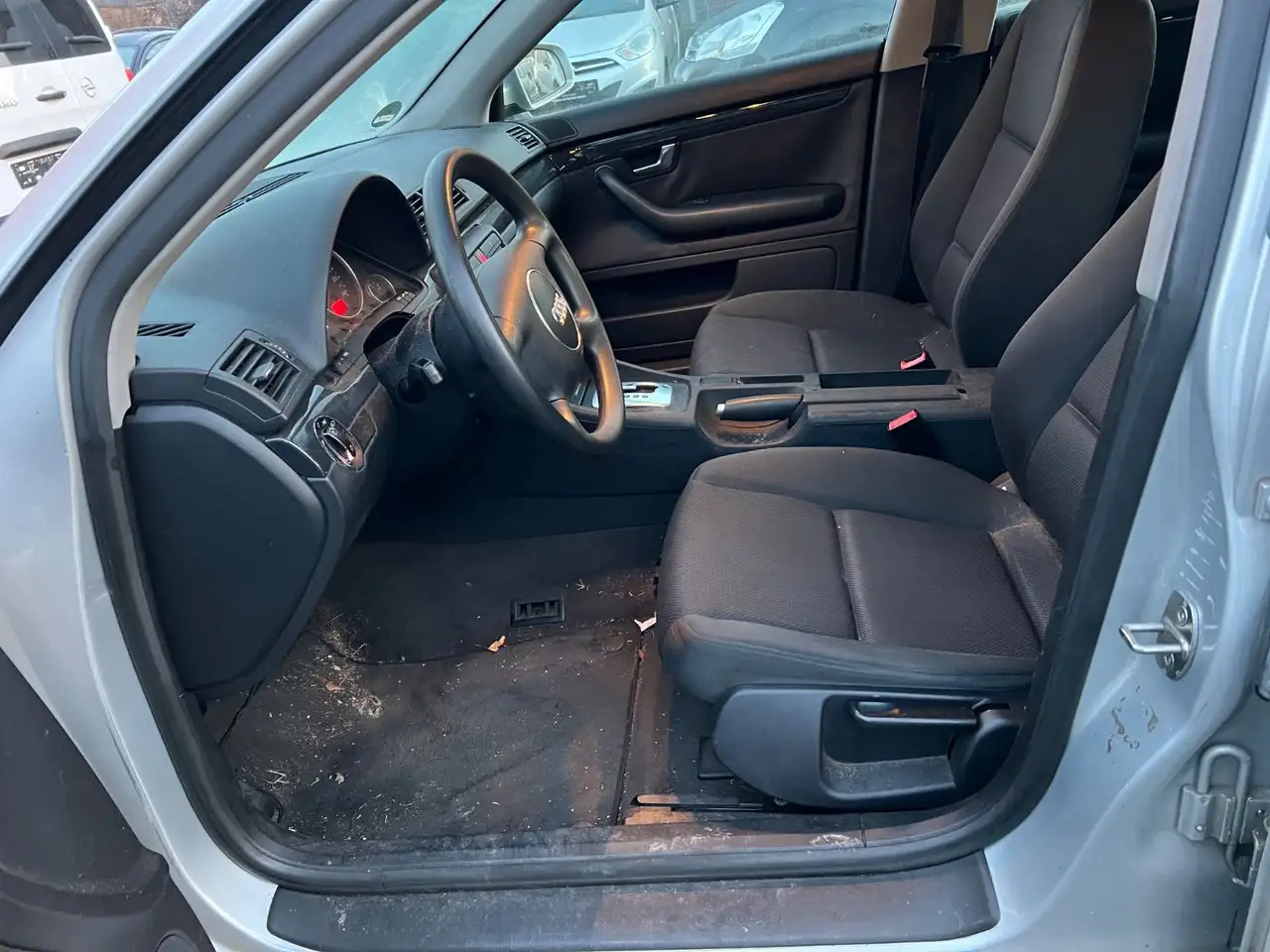 Audi A4 Lim. 2.0 AUTOMATIK/XENON/KLIMAAUTOMATIK, foto 8