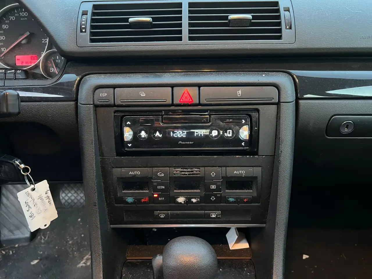 Audi A4 Lim. 2.0 AUTOMATIK/XENON/KLIMAAUTOMATIK, foto 12