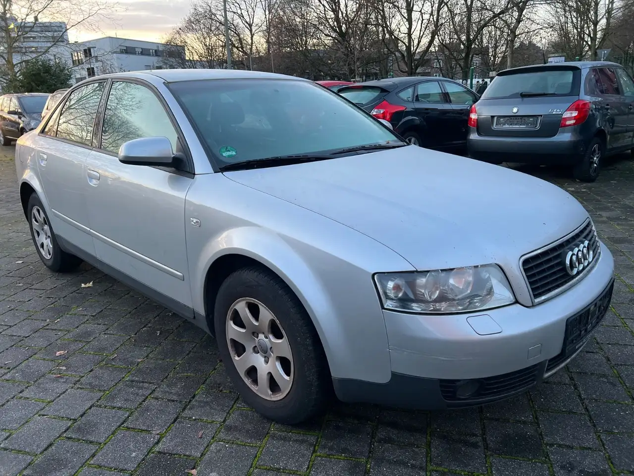 Audi A4 Lim. 2.0 AUTOMATIK/XENON/KLIMAAUTOMATIK, foto 3