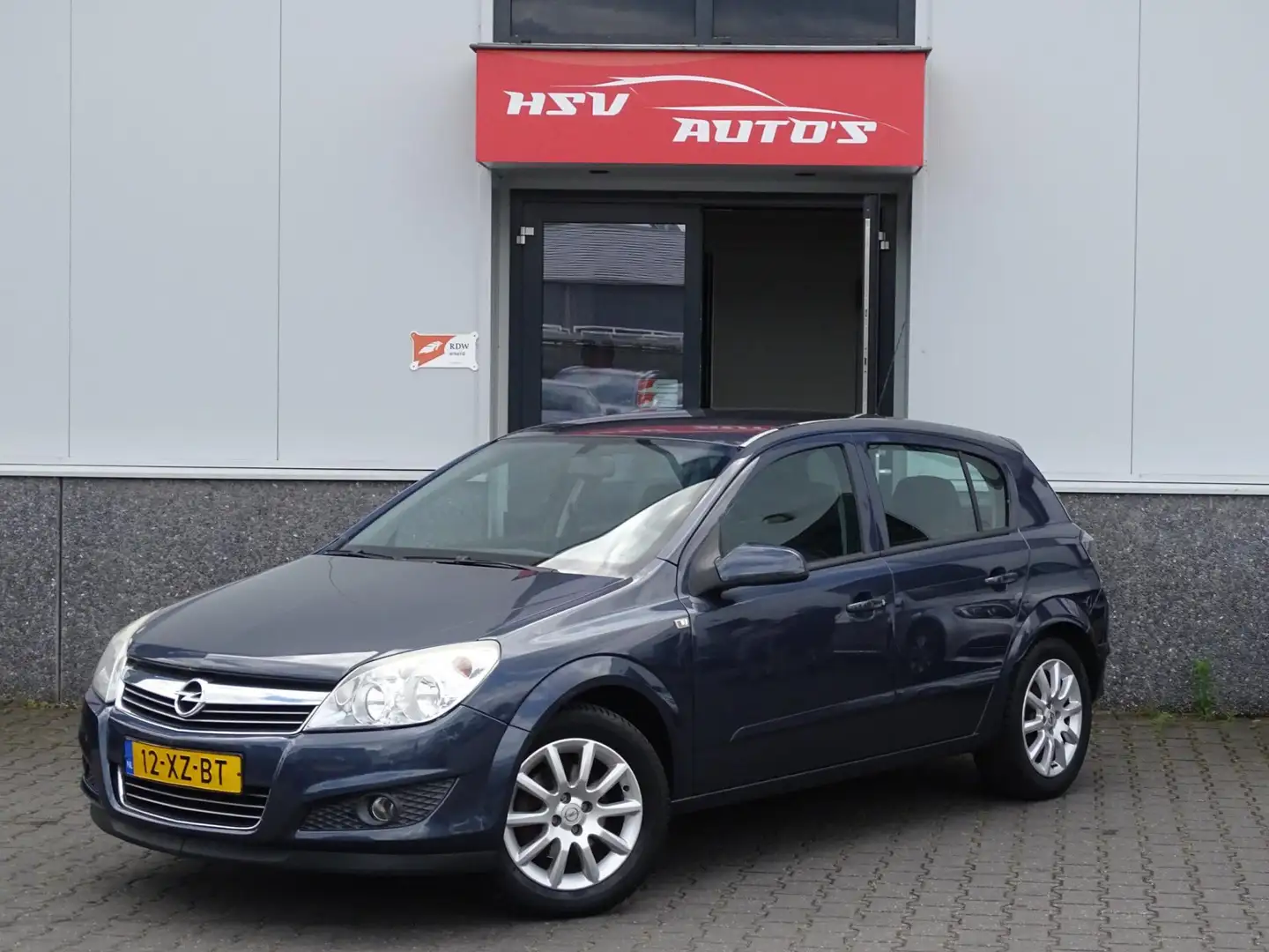Opel Astra 1.4 Temptation airco LM 4-deurs Grijs - 1