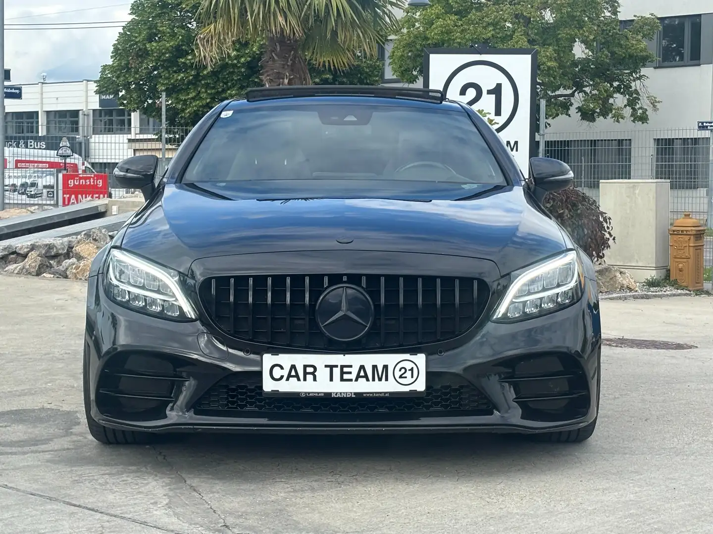 Mercedes-Benz C 220 C 220 d AMG Line Aut. Facelift Schwarz - 1