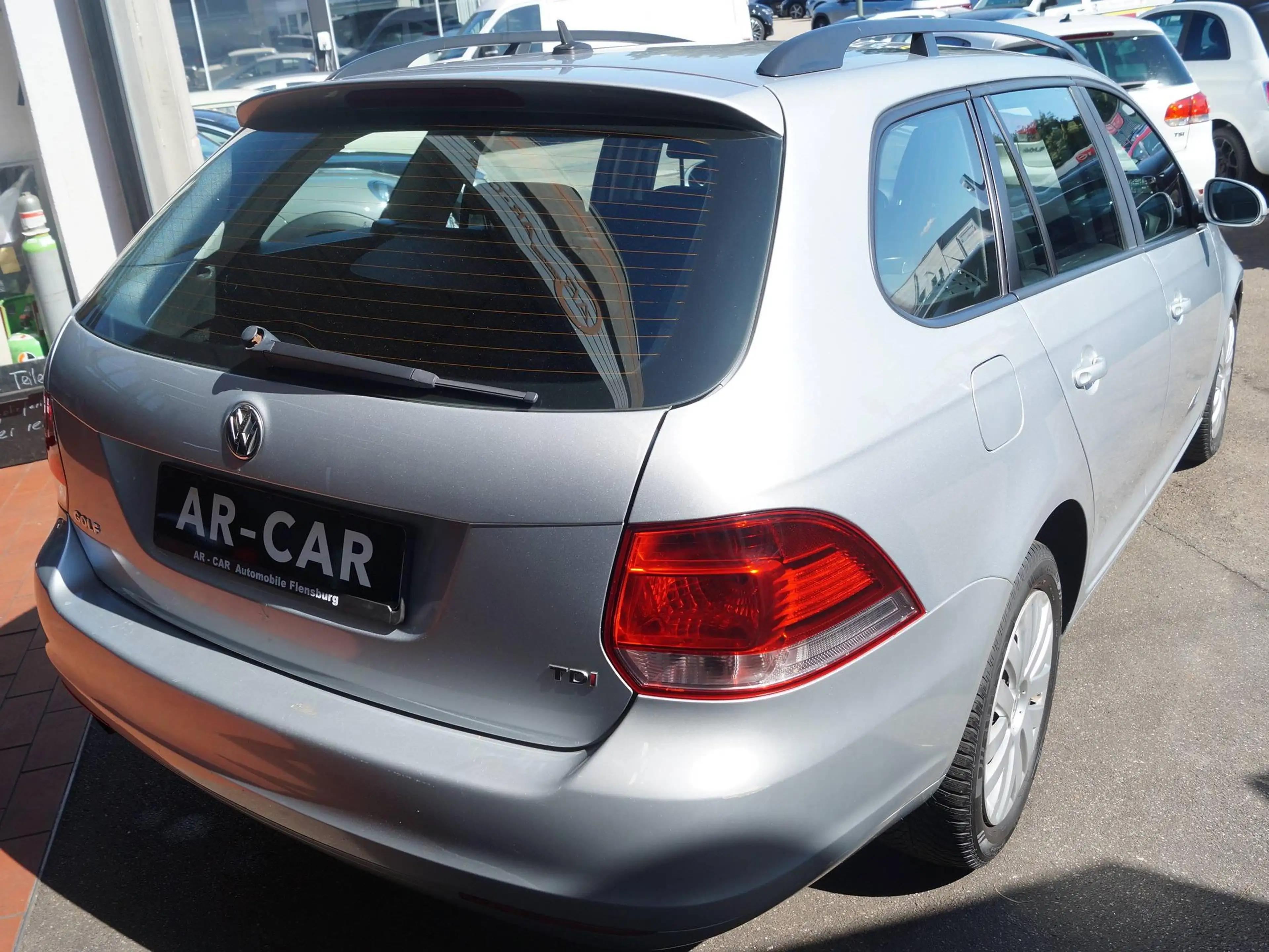 Volkswagen Golf Variant VI 6 1.6 TDI Kombi Variant DSG Klima Radio CD — photo 4