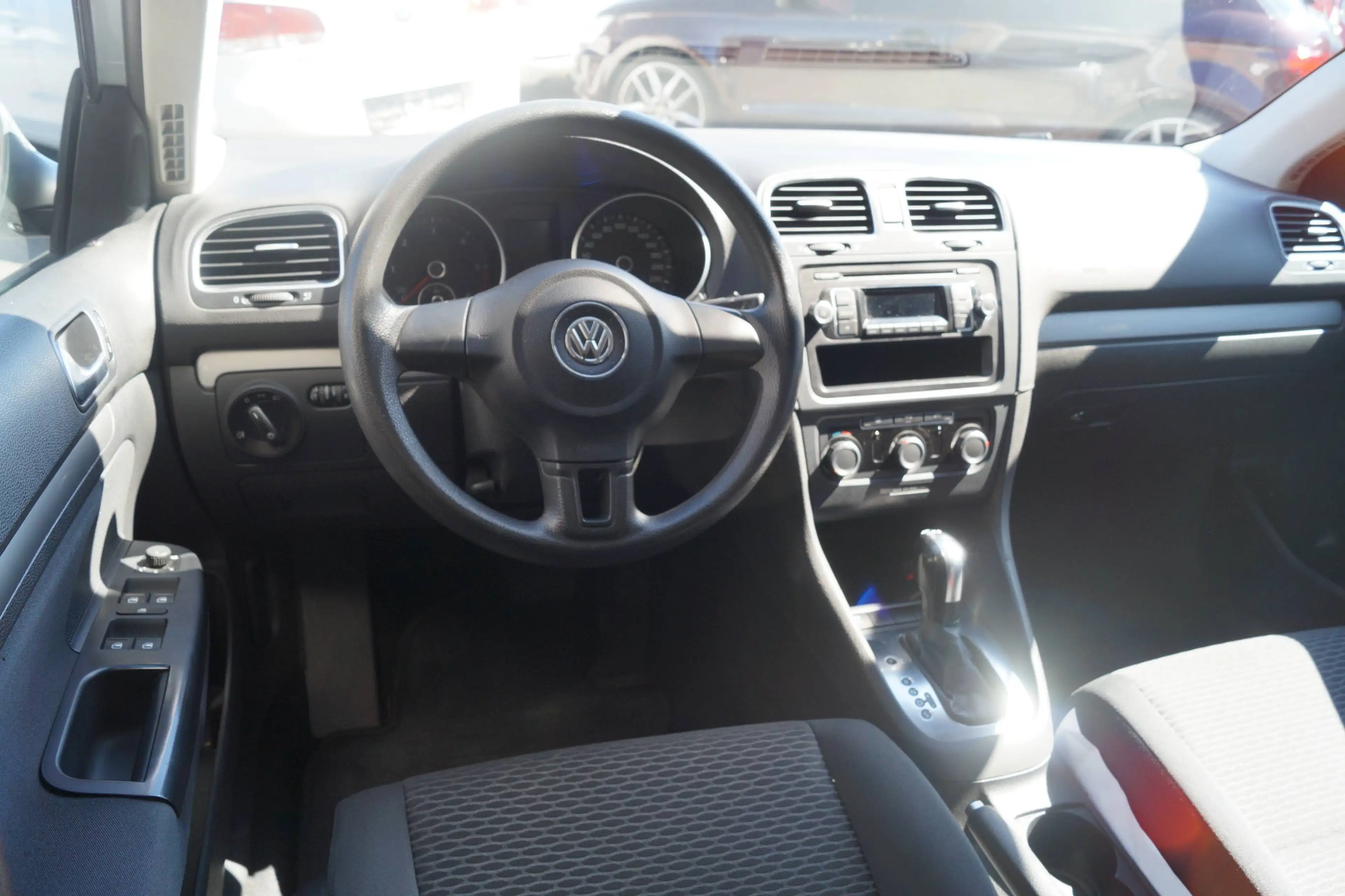 Volkswagen Golf Variant VI 6 1.6 TDI Kombi Variant DSG Klima Radio CD — photo 11