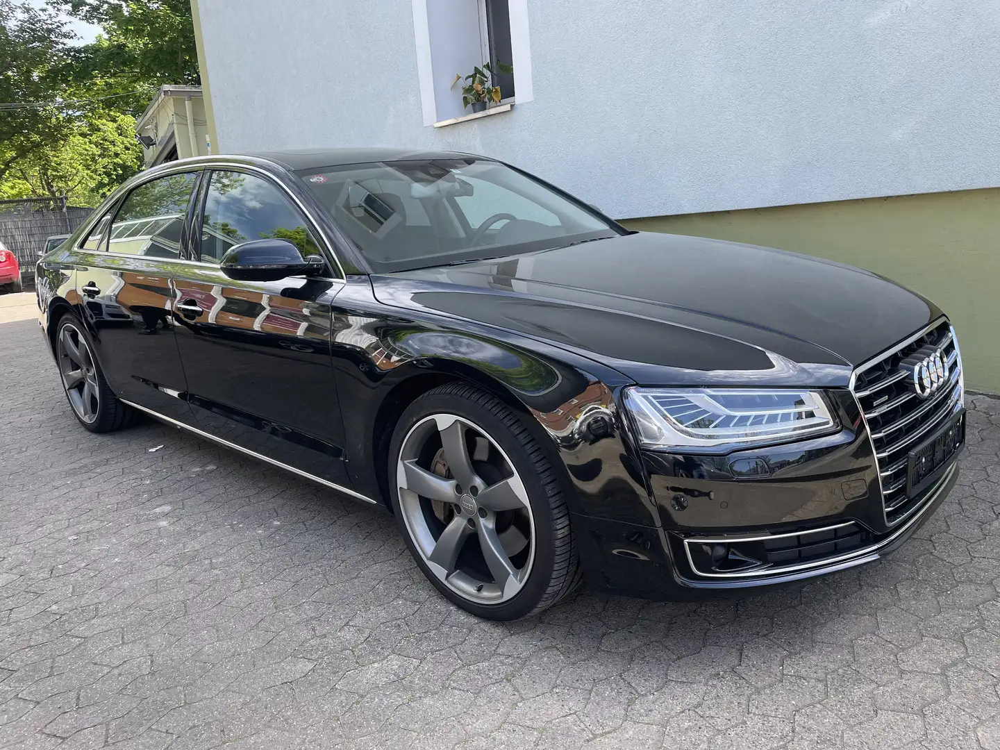 Audi A8 4.0 TFSI L quattro Nero - 2