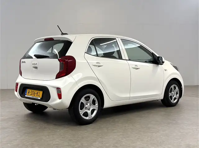 Kia Picanto view 12