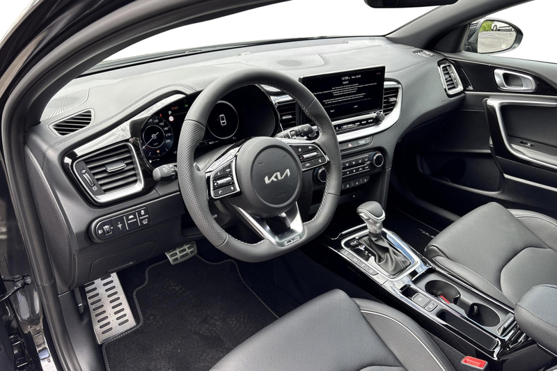 Kia ProCeed / pro_cee'd GT Line 1.5 T-GDI 140 DCT ISG — photo 11