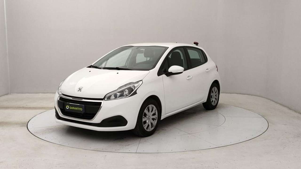 Peugeot 208 1.2 puretech Active s&s 82cv 5p neopatentati