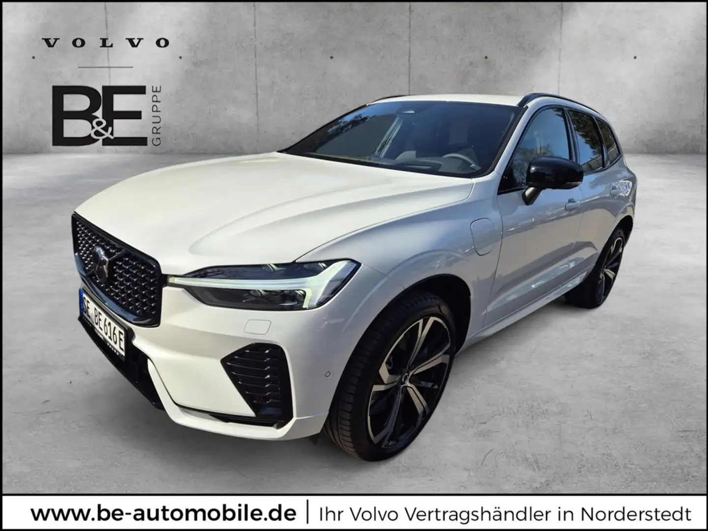 Volvo XC60 T6 AWD Recharge Plus Dark LED PANO 360° Weiß - 1
