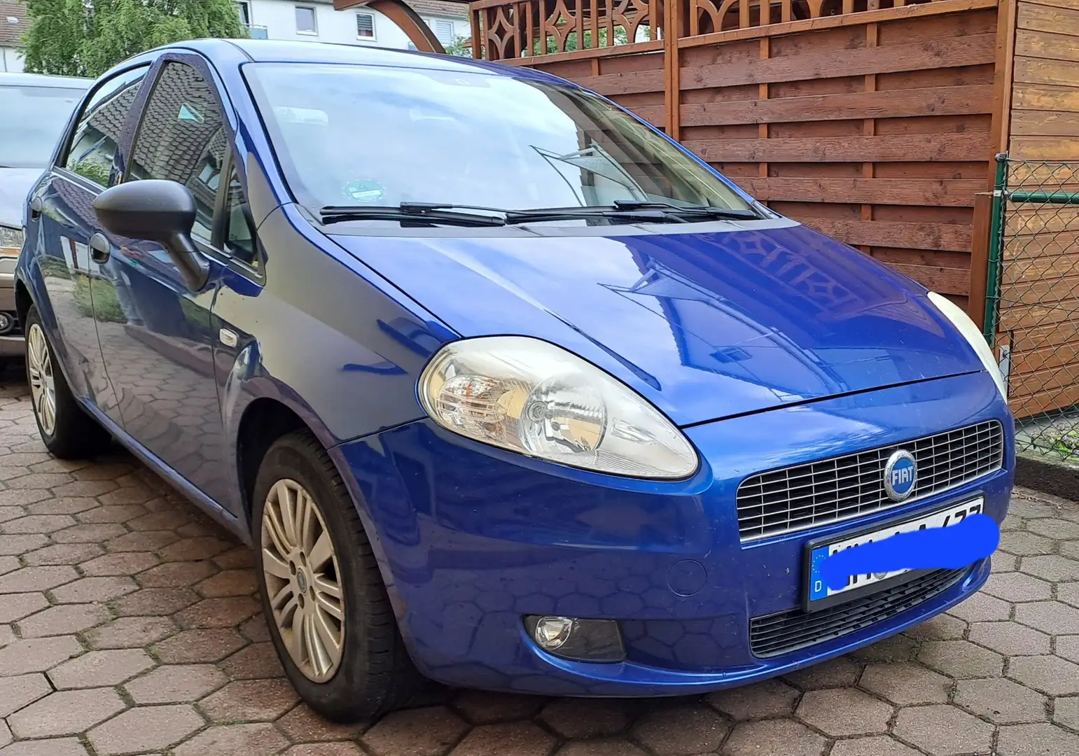 Fiat Grande Punto 1.4 8V Active Blau - 1
