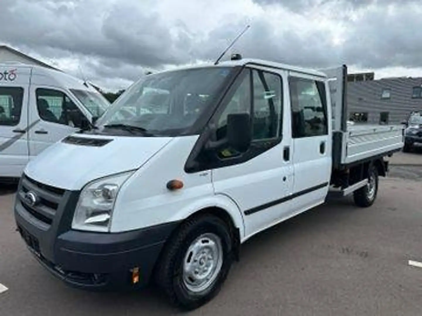 Ford Transit Maxi Doka Pritsche 7 Sitze - 1