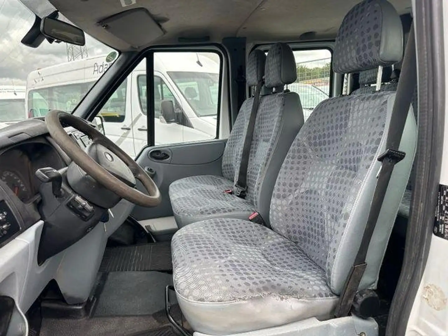 Ford Transit Maxi Doka Pritsche 7 Sitze - 2