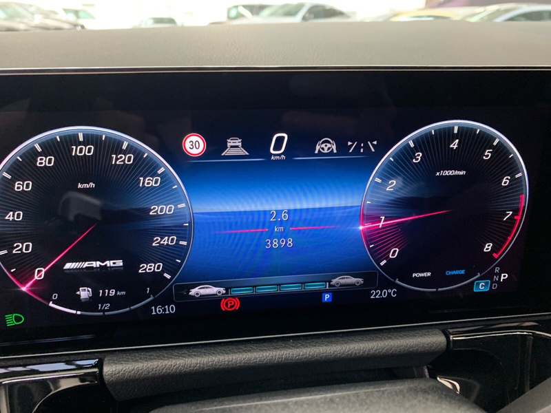 Mercedes-Benz GLA 35 AMG AMG GLA 35 4M *NIGHT*MEMO*MBEAM*PANO*RFK*DISTR* — photo 15