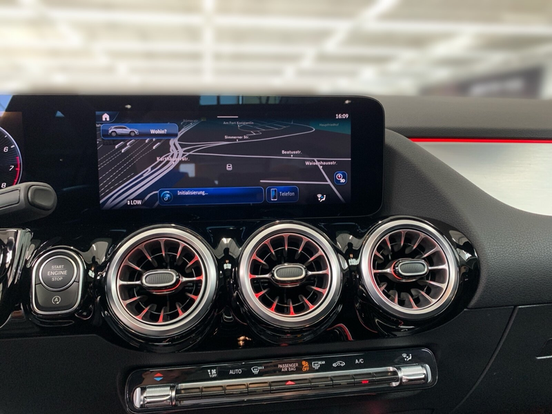 Mercedes-Benz GLA 35 AMG AMG GLA 35 4M *NIGHT*MEMO*MBEAM*PANO*RFK*DISTR* — photo 9