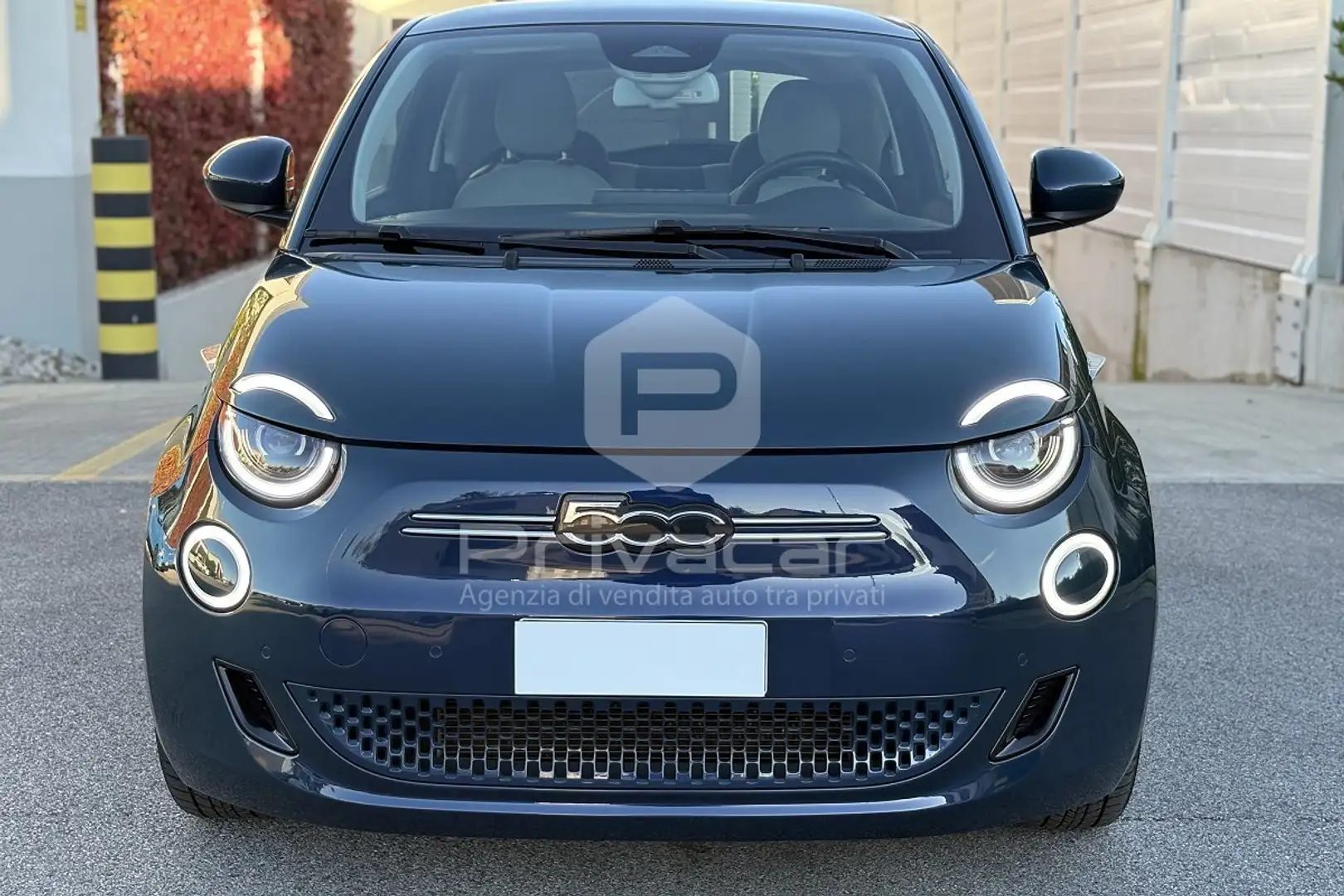 Fiat 500e 500e prima 42 kWh Icon tetto led navi keyless full Blau - 2
