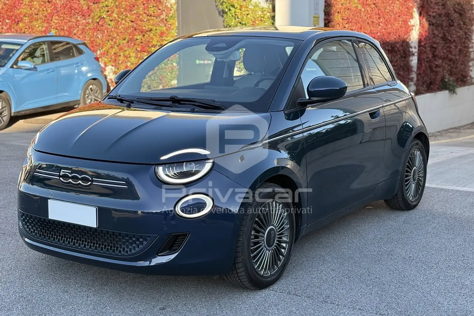 Fiat 500e 500e prima 42 kWh Icon tetto led navi keyless full Blau - 1