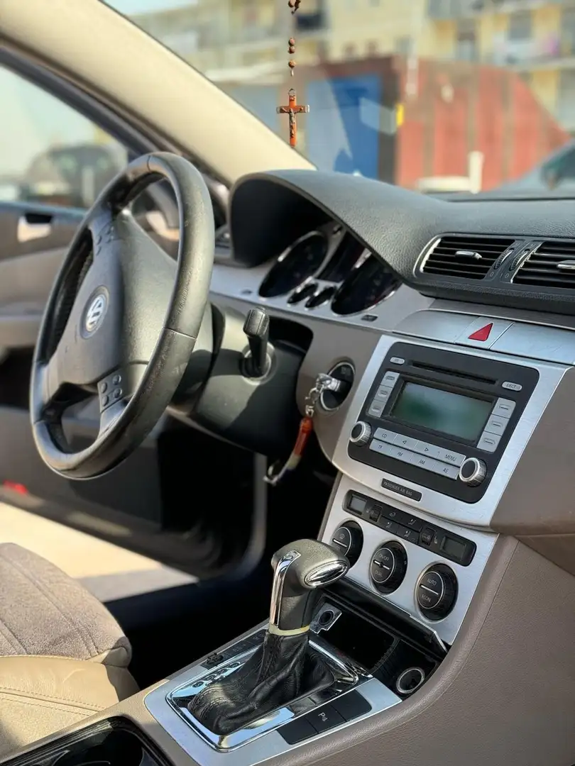Volkswagen Passat Variant 1.9 tdi Comfortline auto - 2
