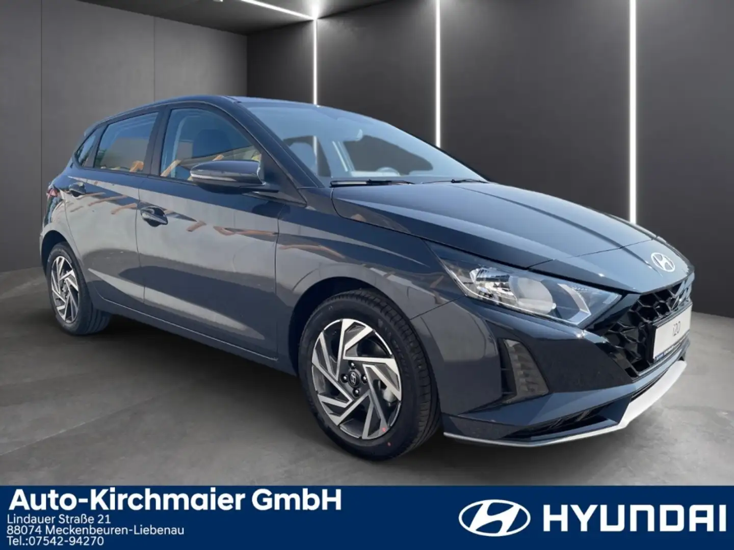 Hyundai i20 Trend 1.0 T-GDI NAVI R-CAM SHZ LenkradHZG Start-St Schwarz - 2