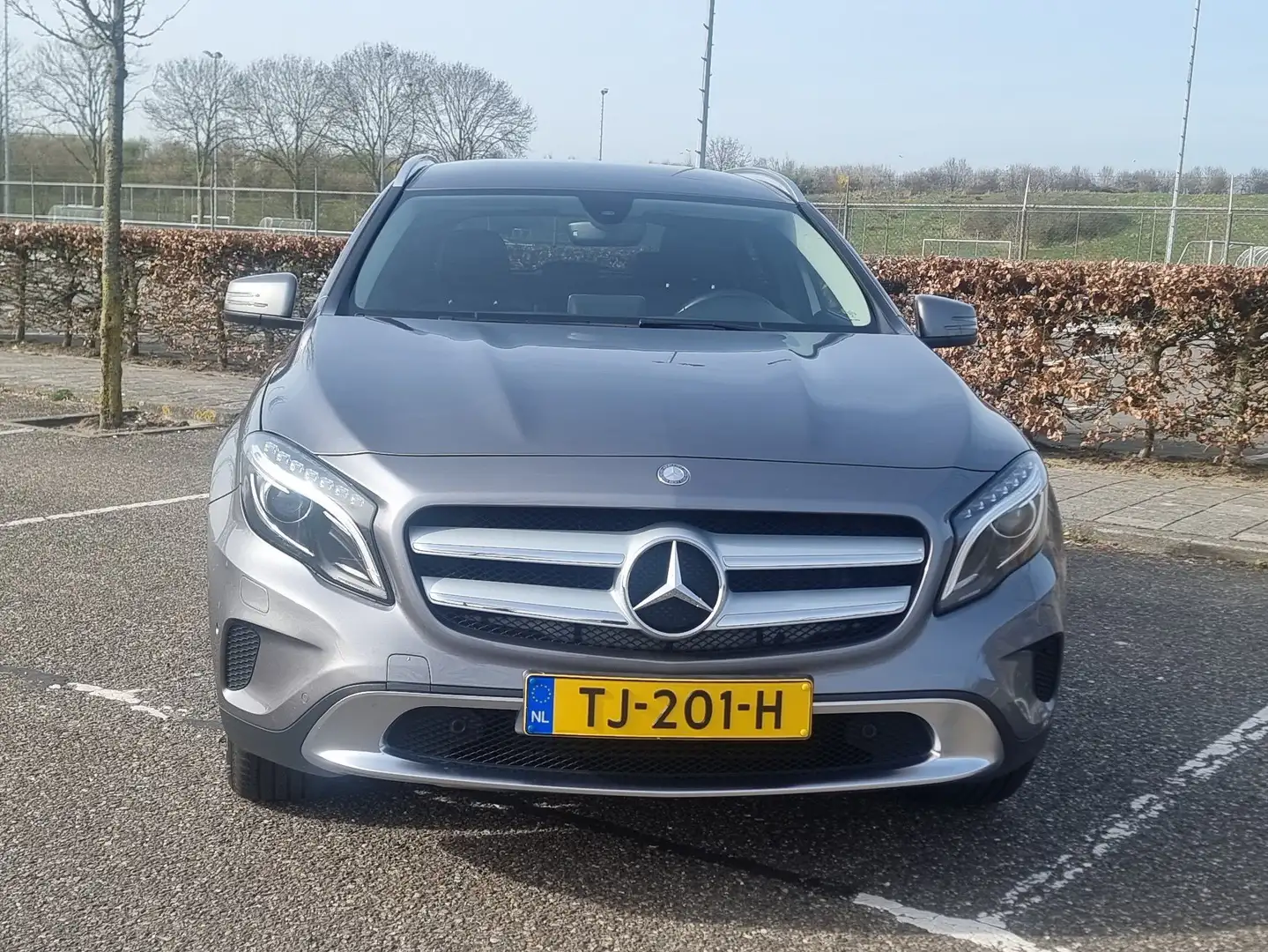 Mercedes-Benz GLA 200 Prestige Grijs - 1