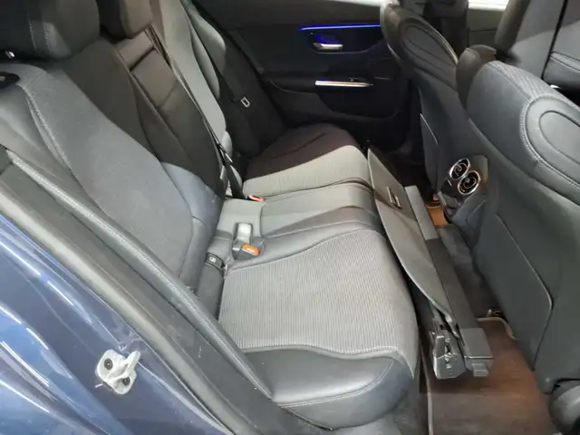 Mercedes-Benz C view 14