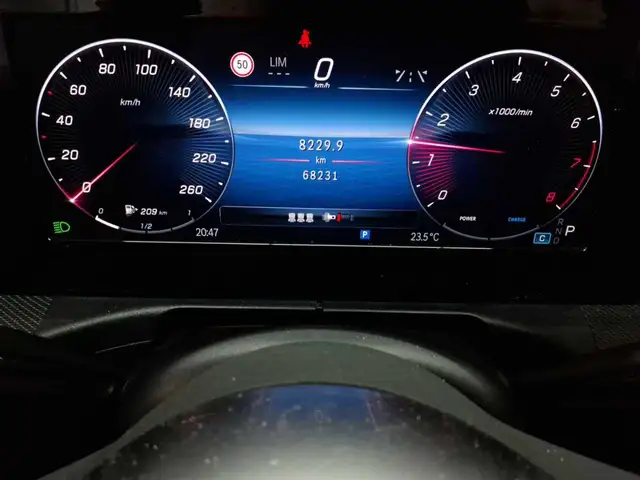 Mercedes-Benz C view 11